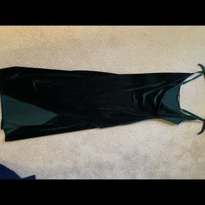 Quiz Green Velvet Midi Dress